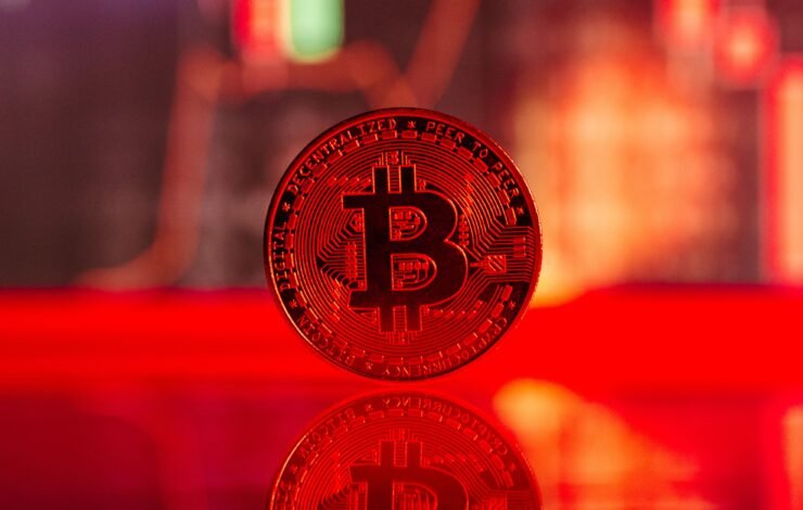 Kodėl kyla ir krenta Bitcoin kaina? Svarbiausi veiksniai