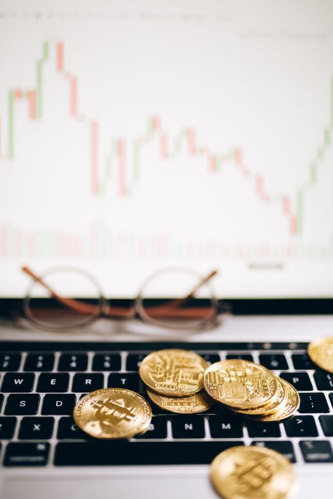 Ar galima uždirbti iš Bitcoin kasimo Lietuvoje?